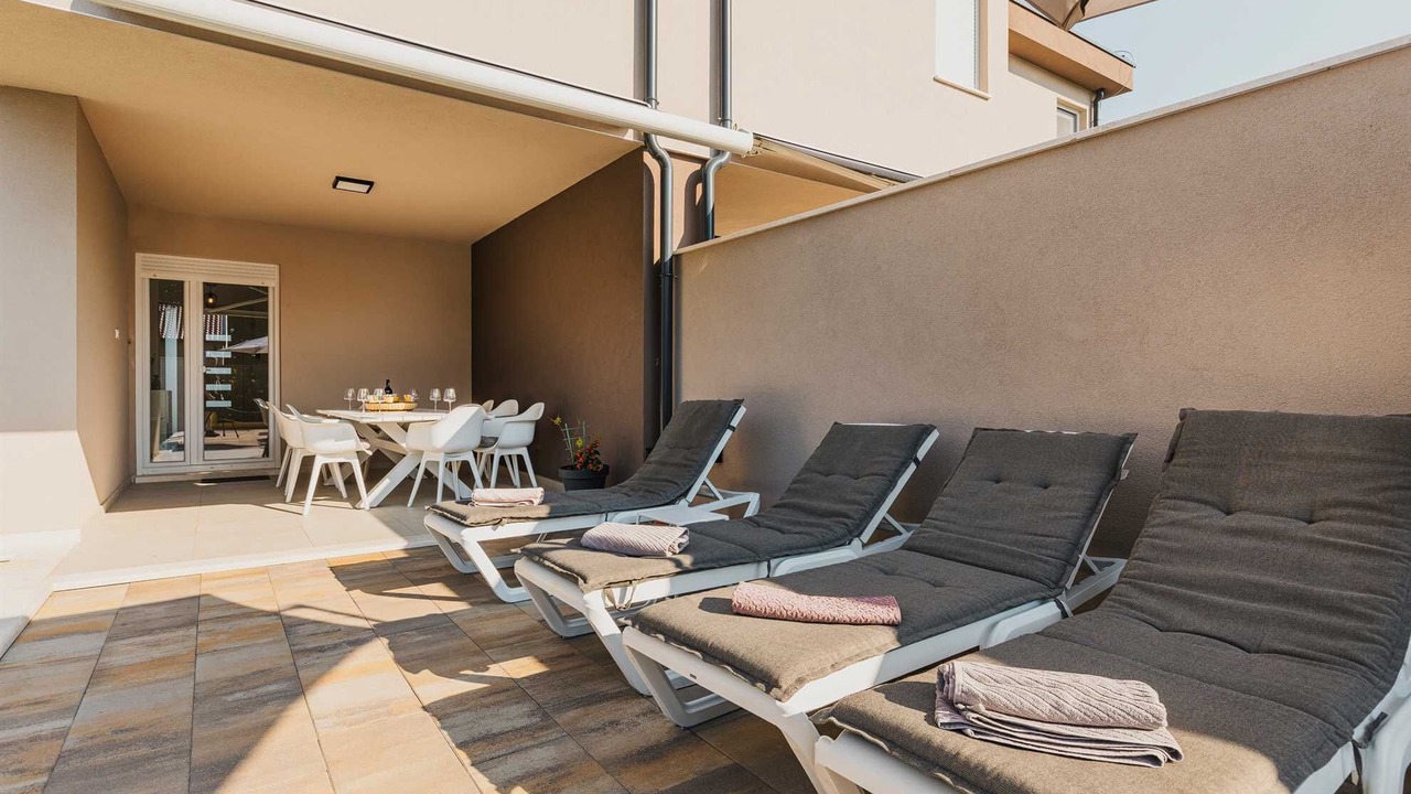 Photo of Outdoor in Mali Vareski
