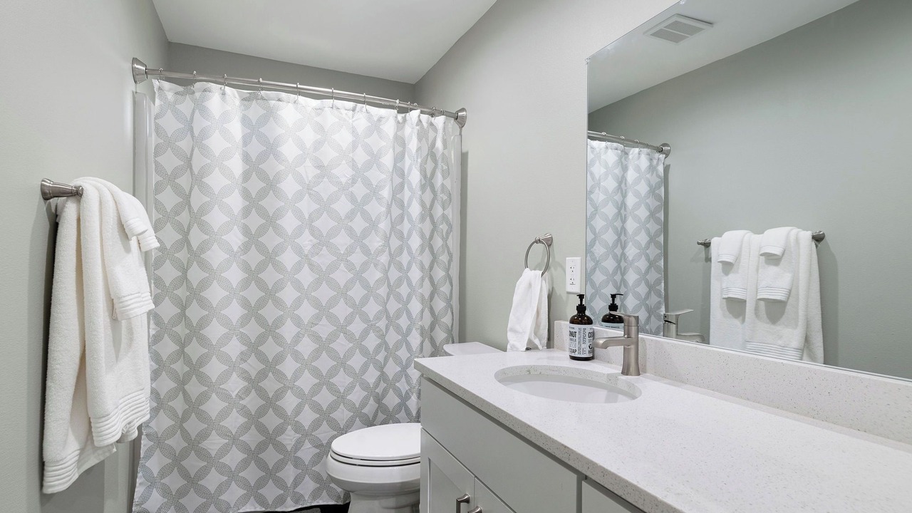 Photo of Bathroom in Rollingbay