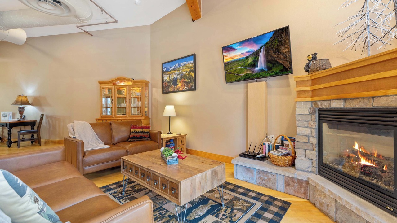 Photo of Livingroom in Estes Park
