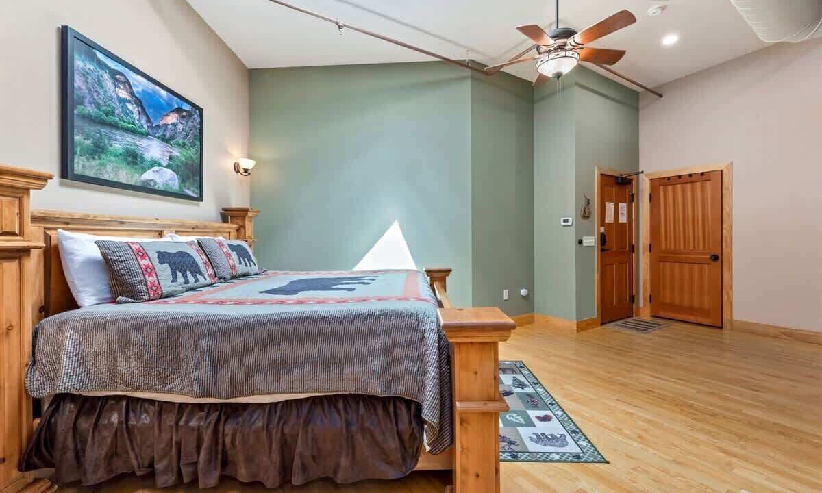 Photo of Bedroom in Estes Park