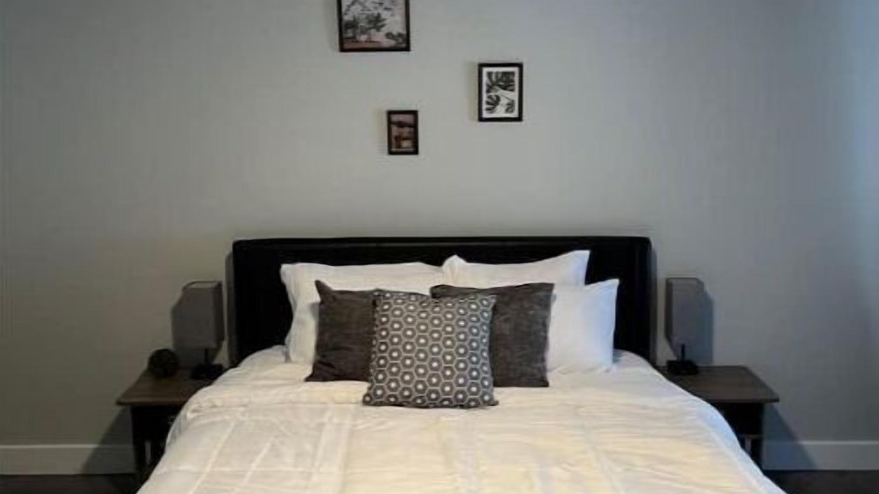 Photo of Bedroom in Florida Center