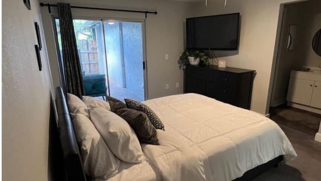 Photo of Bedroom in Florida Center