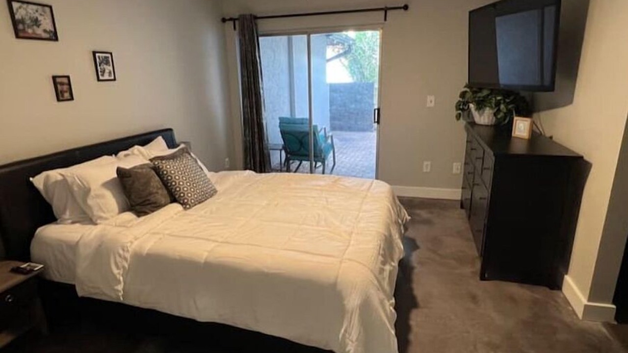Photo of Bedroom in Florida Center