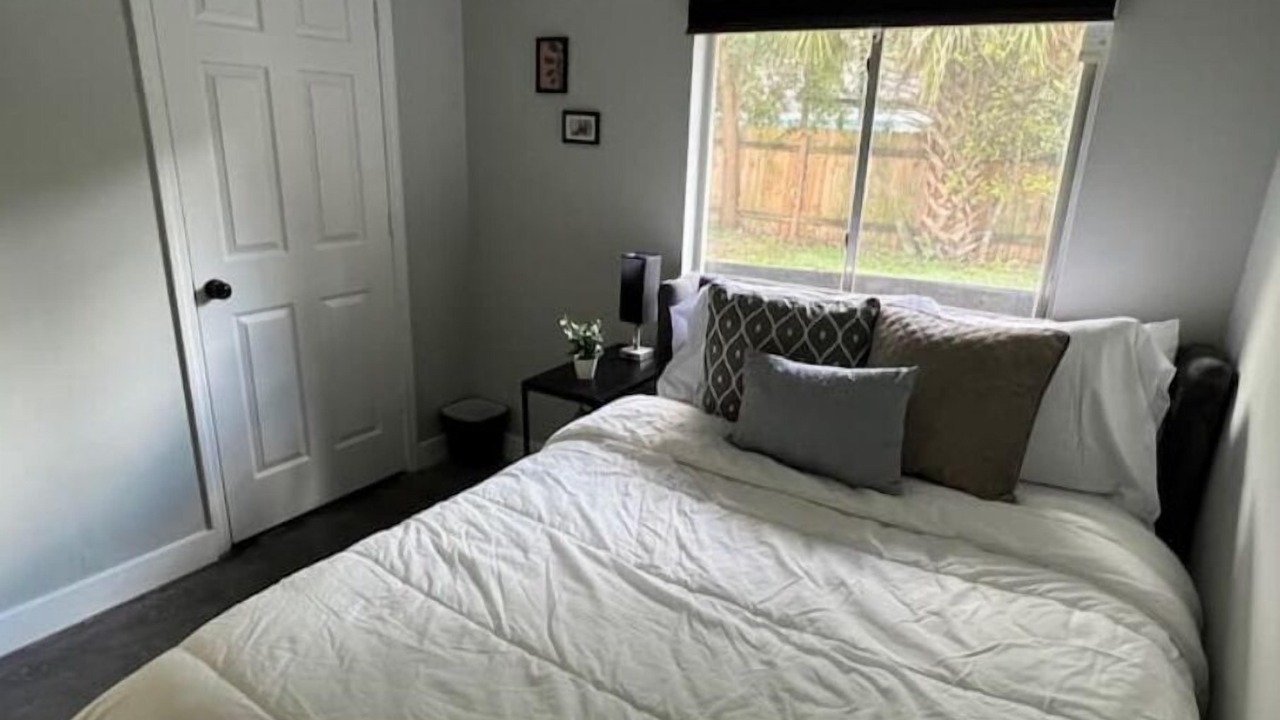Photo of Bedroom in Florida Center