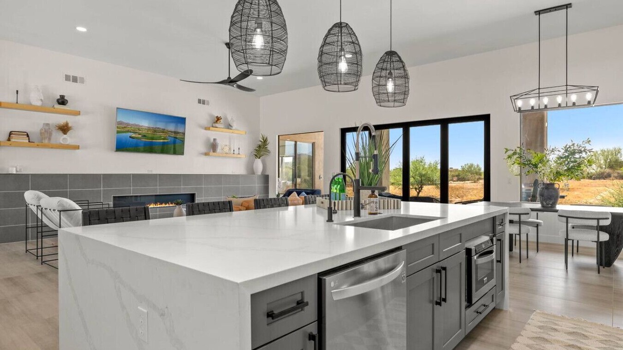 Photo of Kitchen in Rio Verde Foothills
