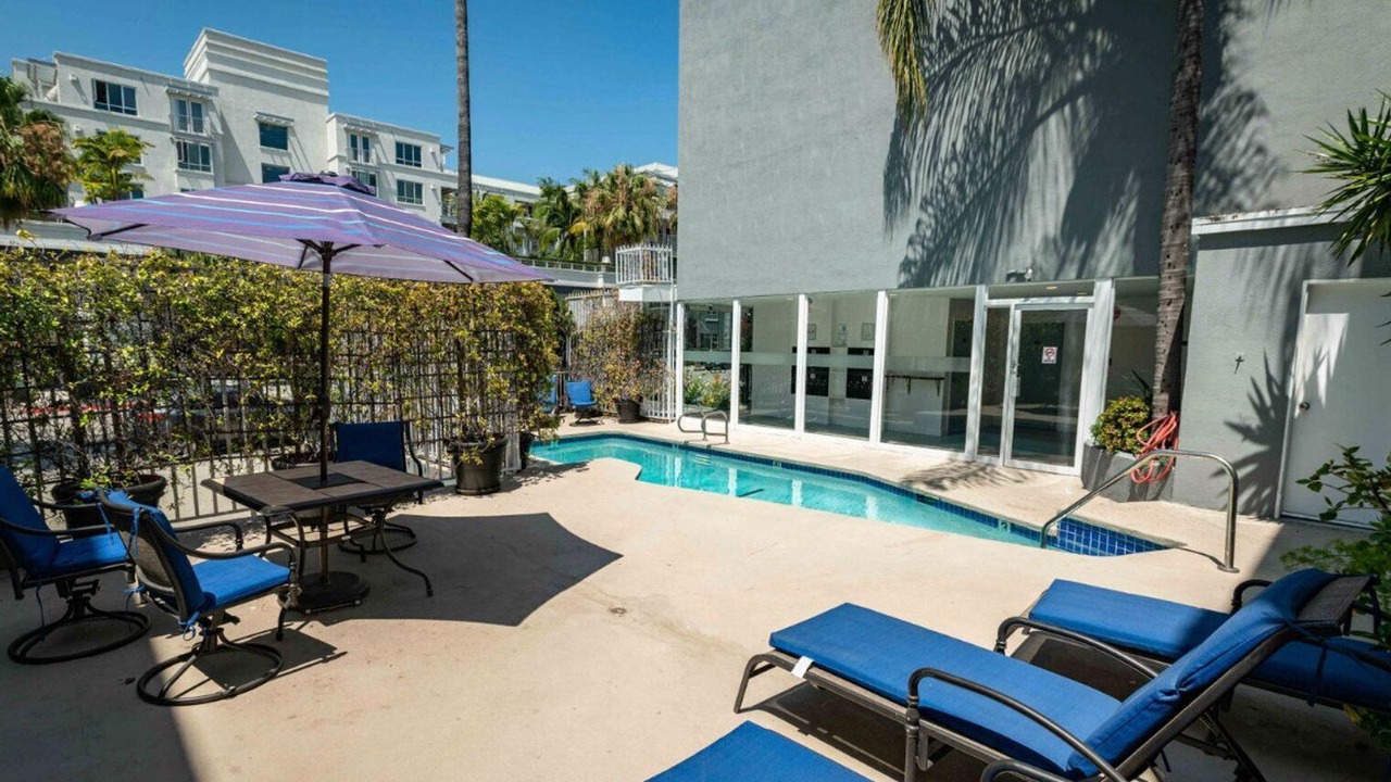 Photo of Outdoor in Beverly Hills