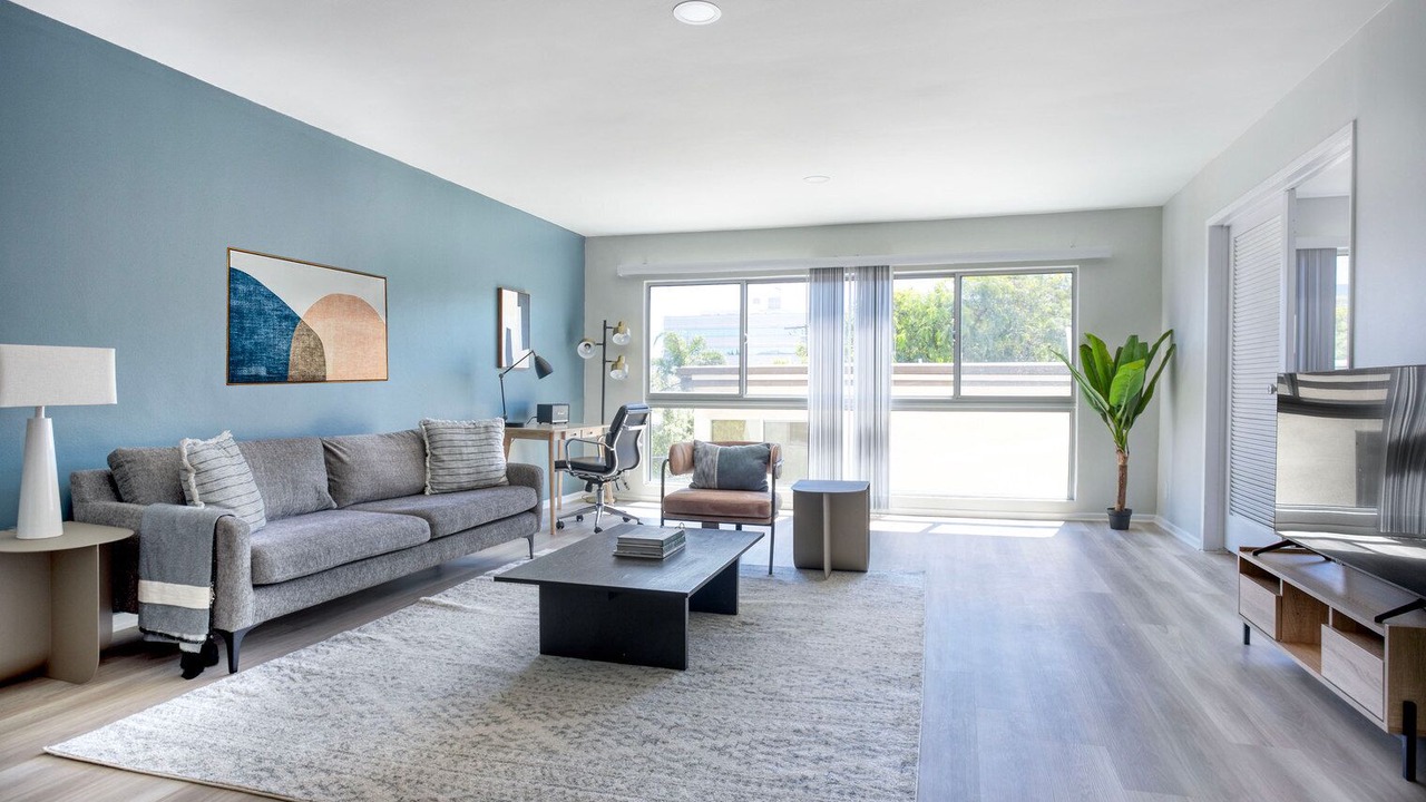 Photo of Livingroom in Beverly Hills