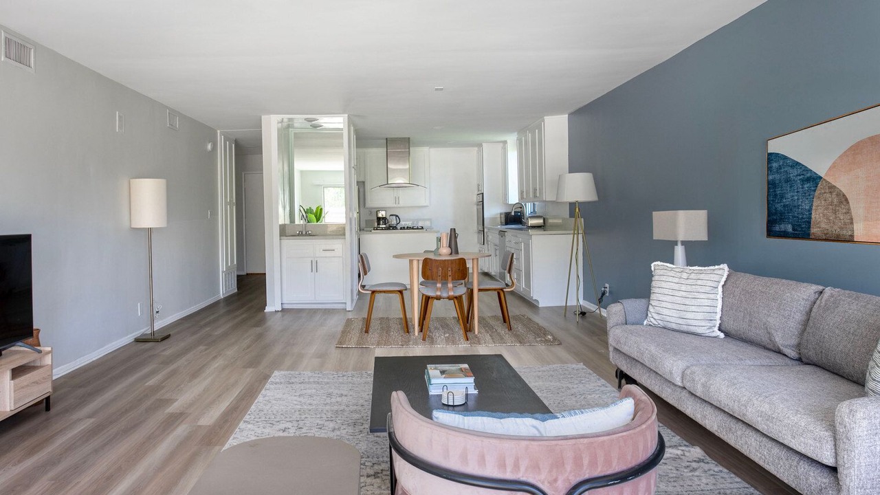 Photo of Livingroom in Beverly Hills