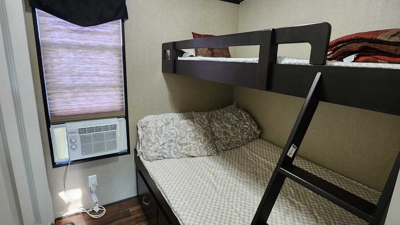 Photo of Bedroom in Virgil