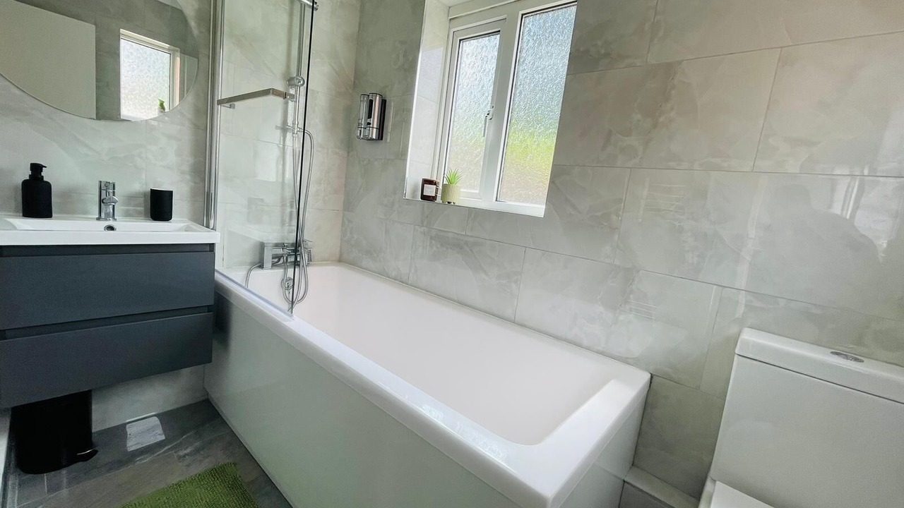 Photo of Others in Luton