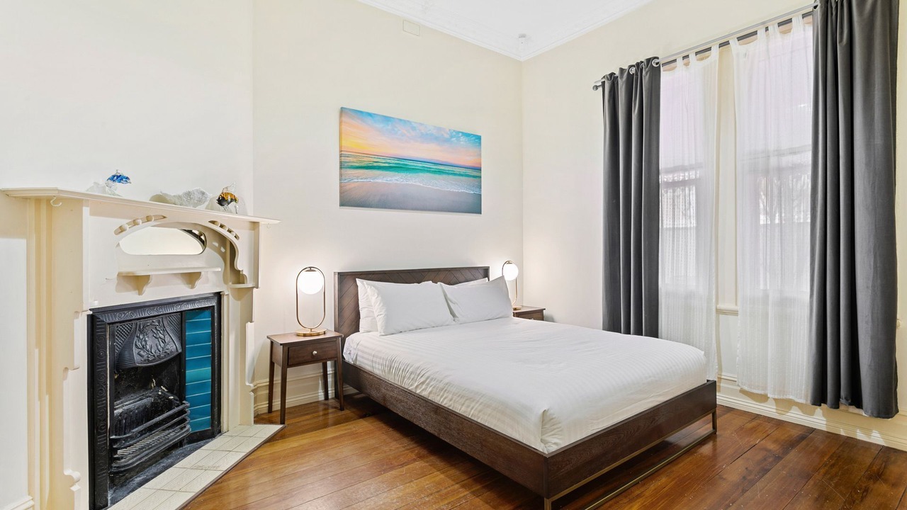 Photo of Bedroom in Glenelg