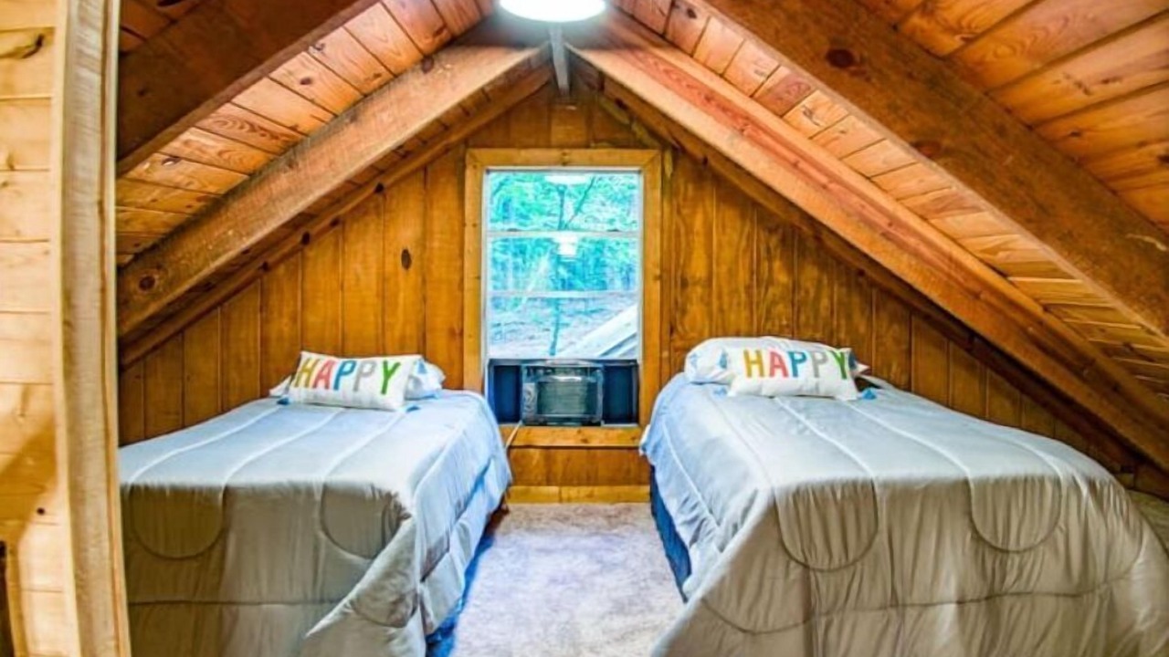 Photo of Bedroom in Oakland