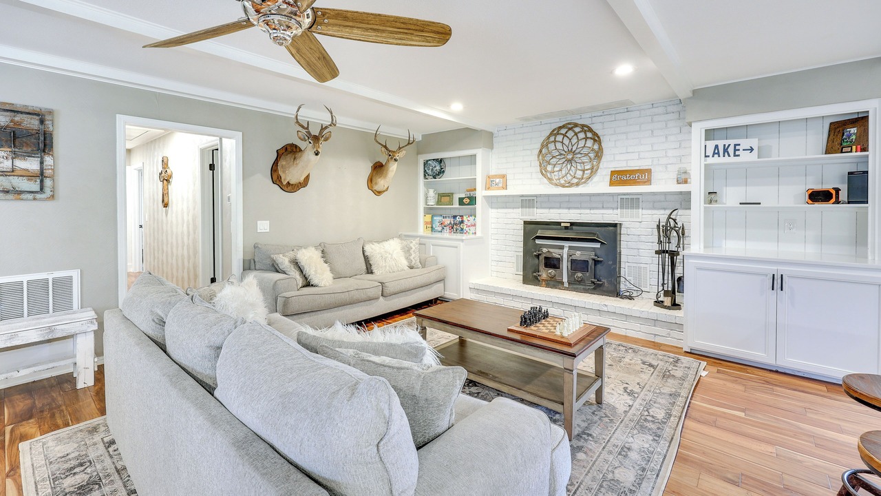 Photo of Livingroom in Hodgen
