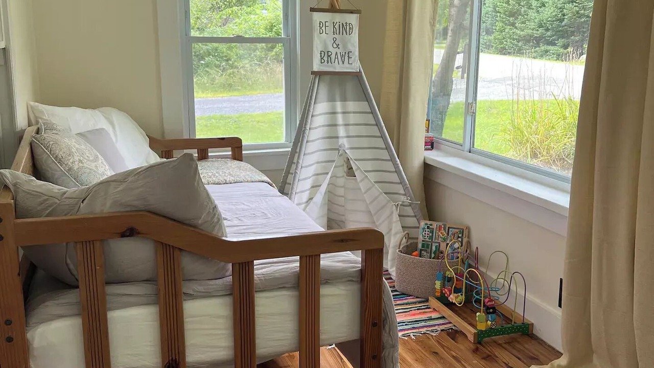 Photo of Bedroom in Oakland