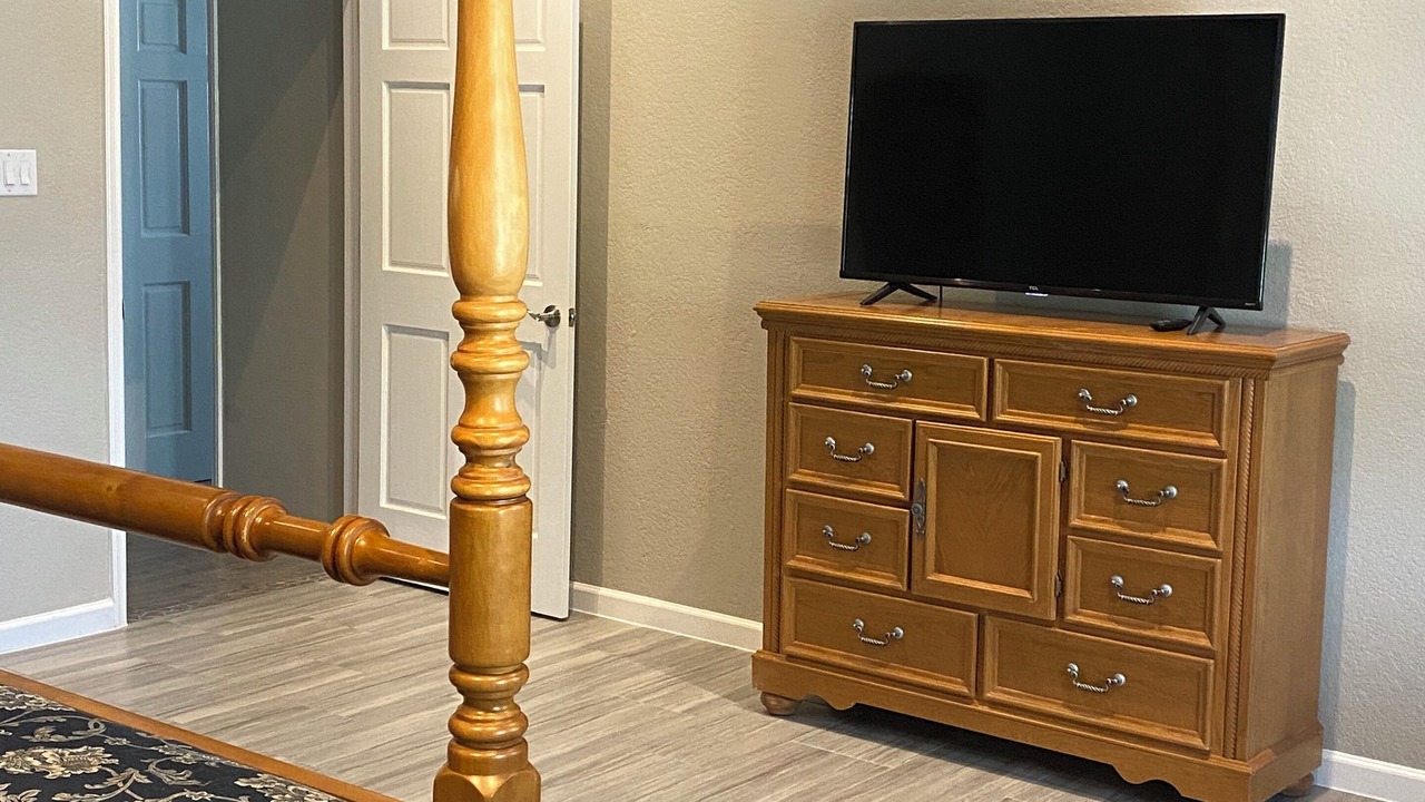 Photo of Bedroom in Thunderbird