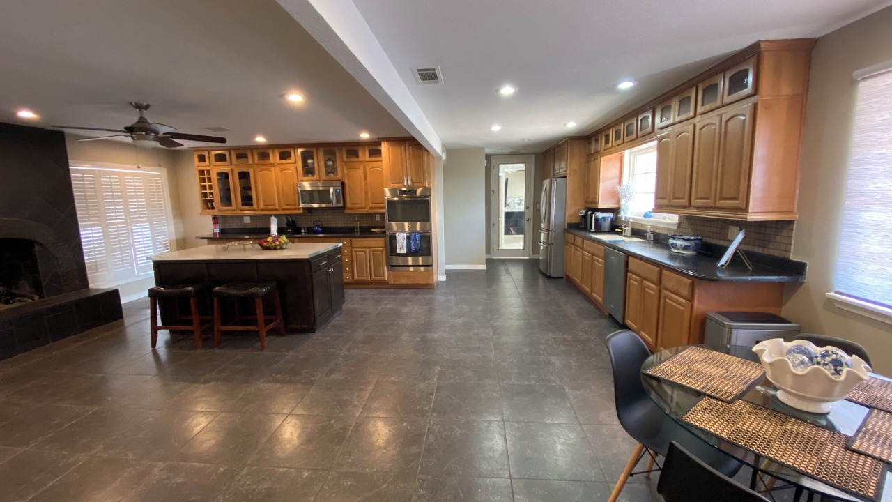Photo of Kitchen in Thunderbird
