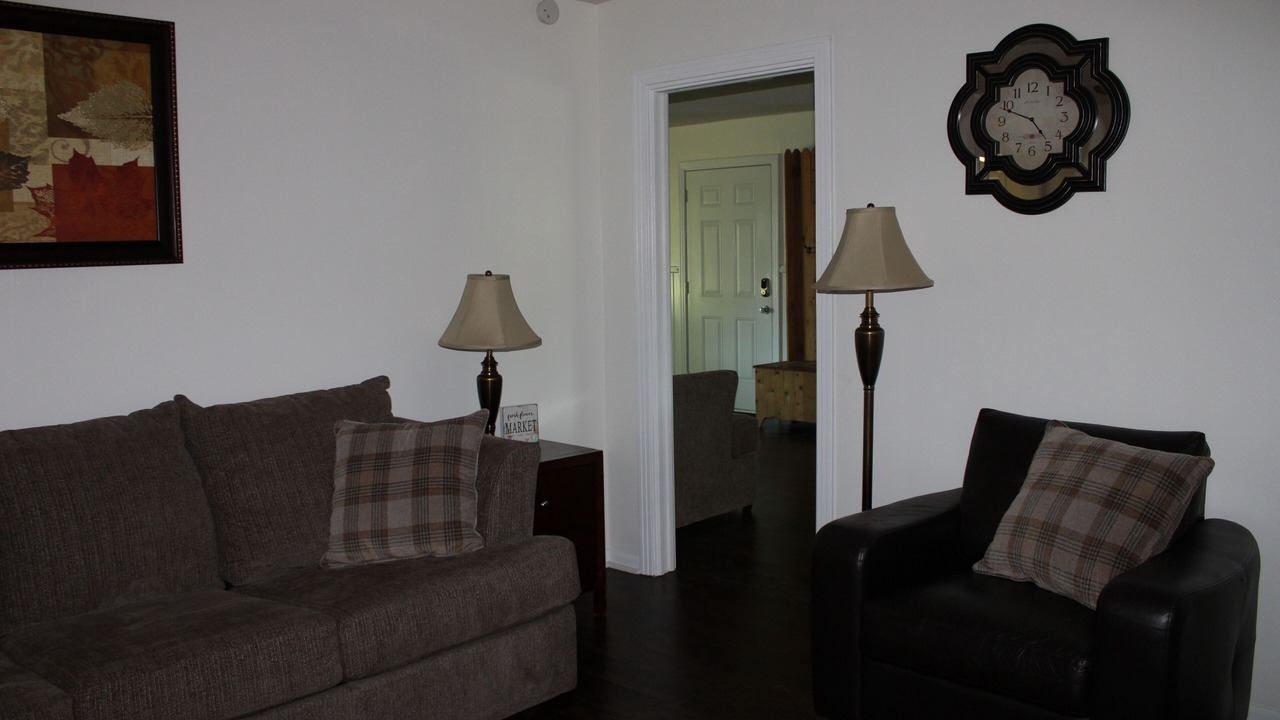 Photo of Livingroom in Canton