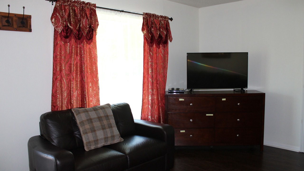 Photo of Livingroom in Canton
