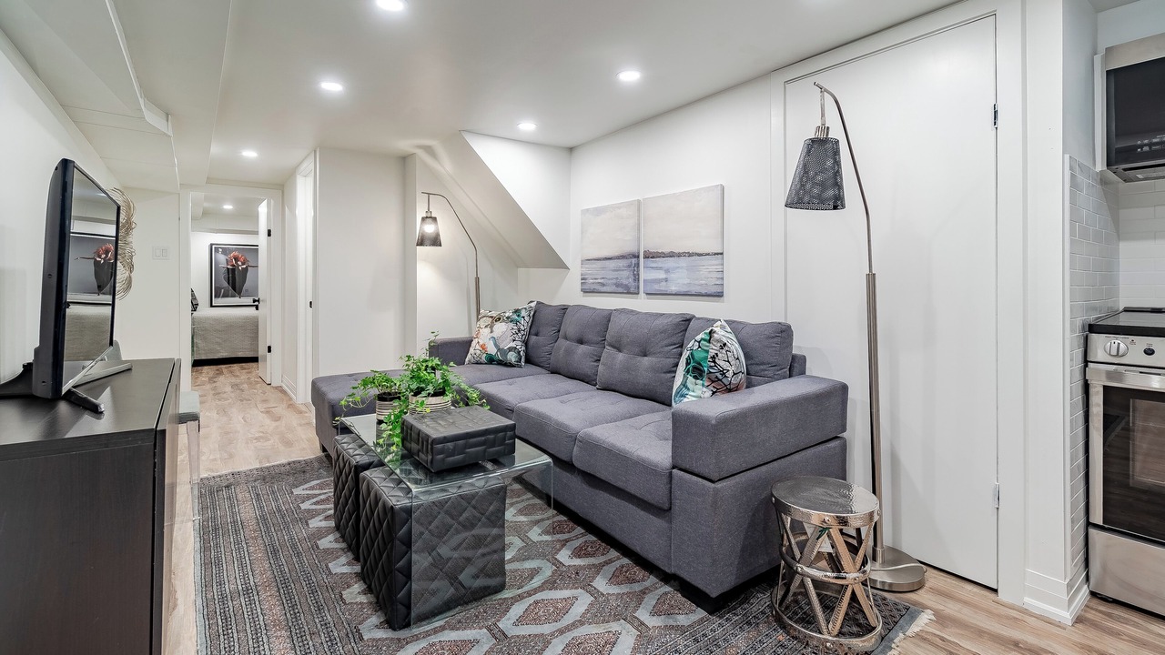 Photo of Livingroom in Earlscourt