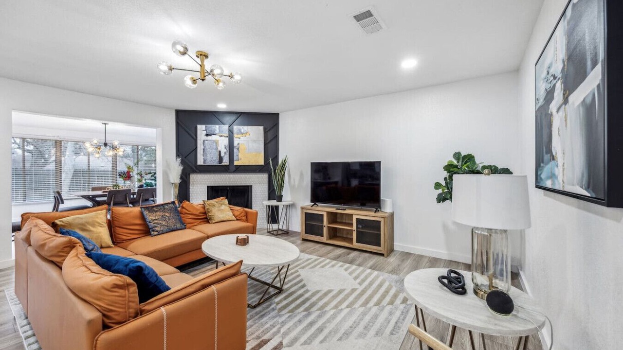 Photo of Livingroom in Bedford
