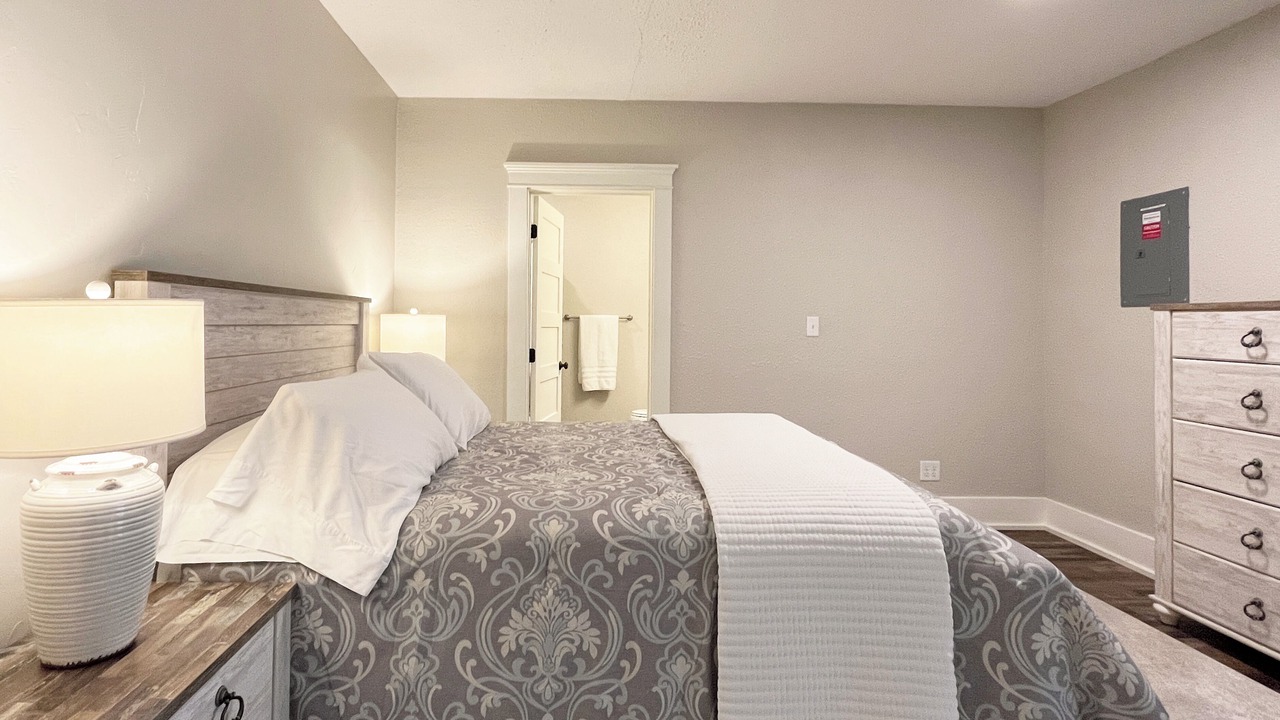 Photo of Bedroom in Hot Springs