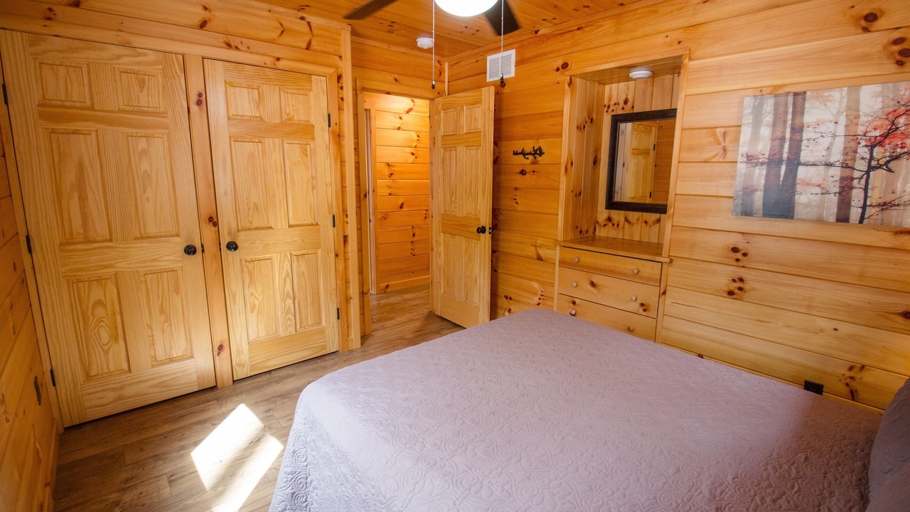 Photo of Bedroom in Evart