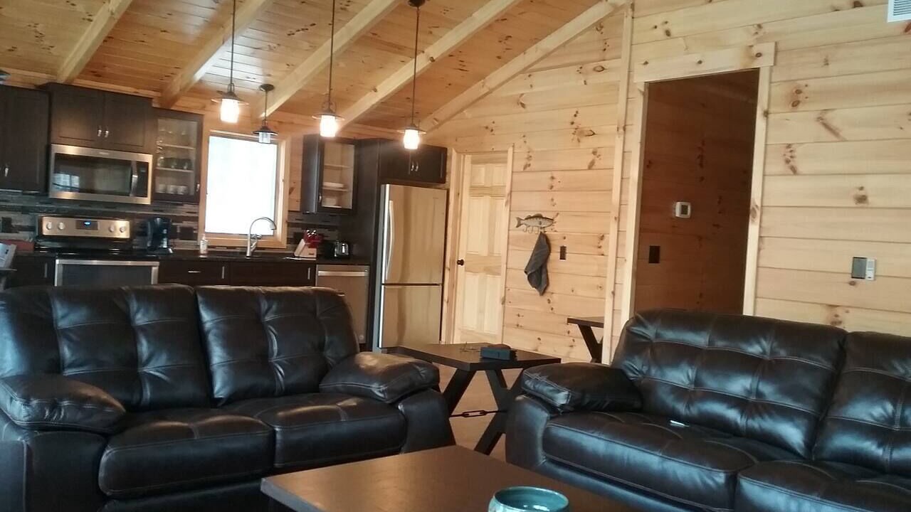 Photo of Livingroom in Evart