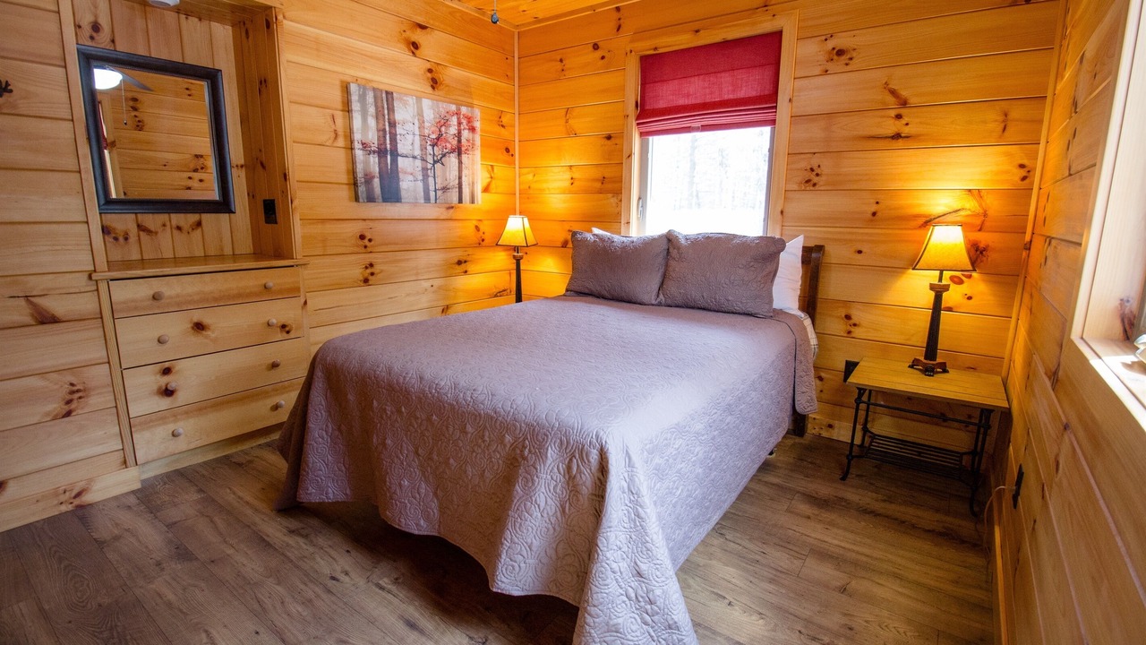 Photo of Bedroom in Evart
