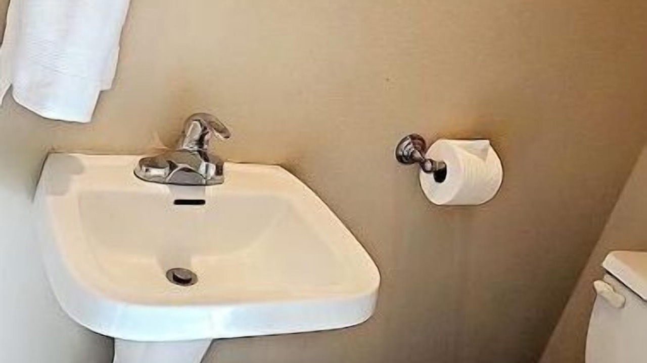 Photo of Bathroom in Carthage