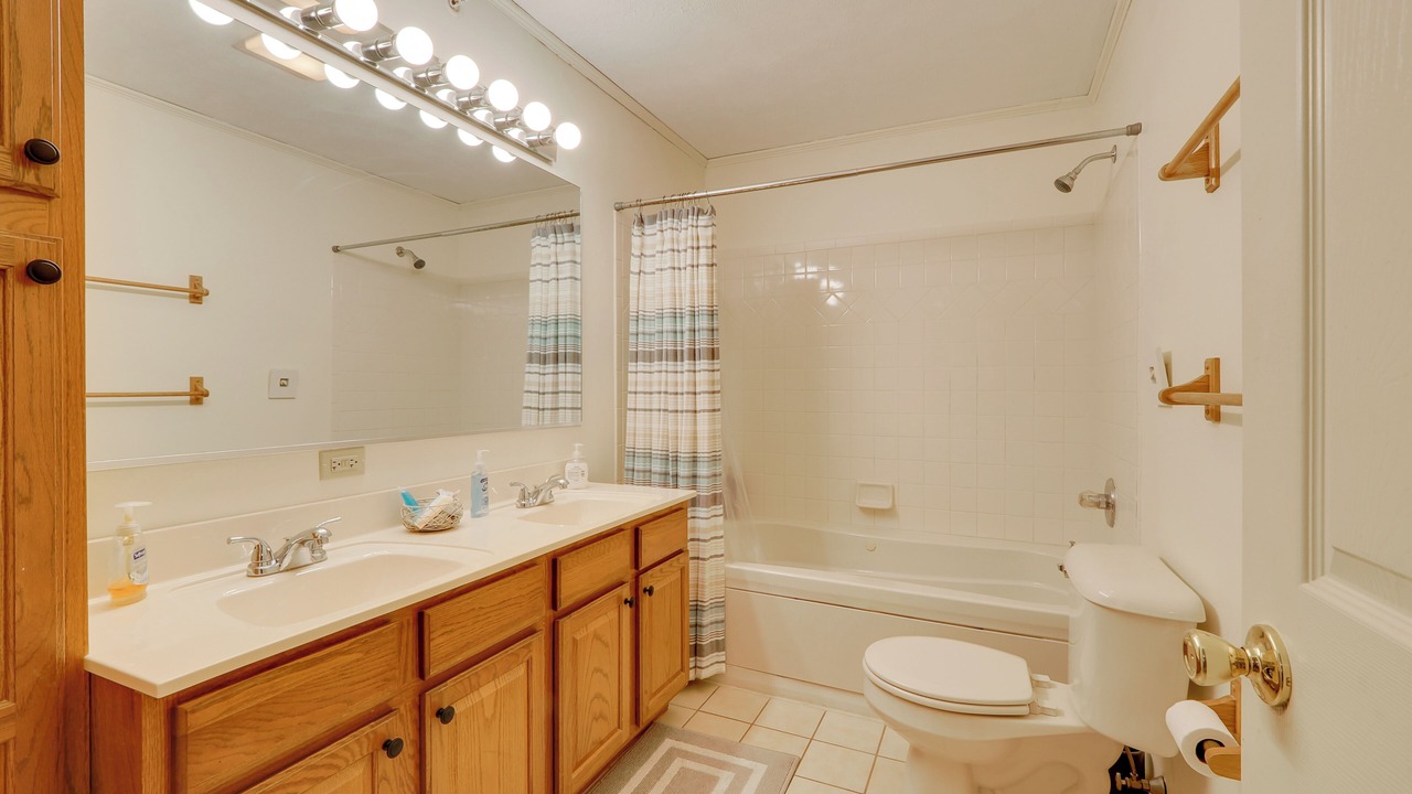 Photo of Bathroom in Onekama