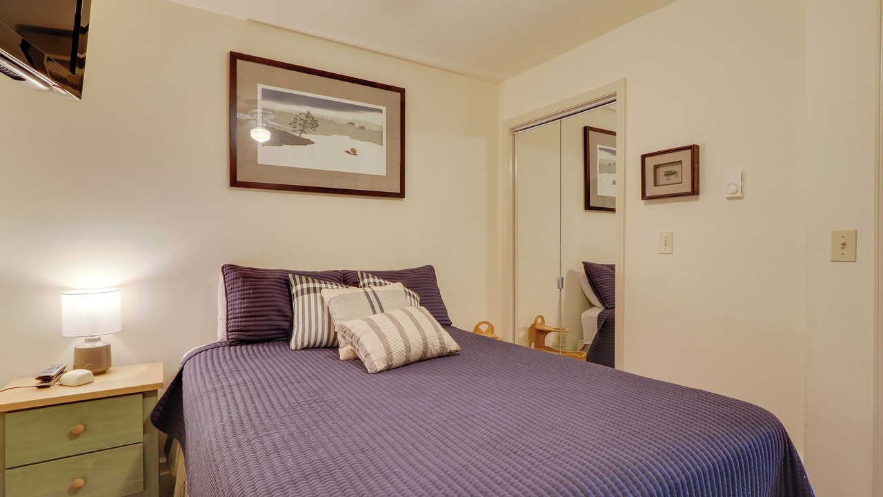 Photo of Bedroom in Onekama