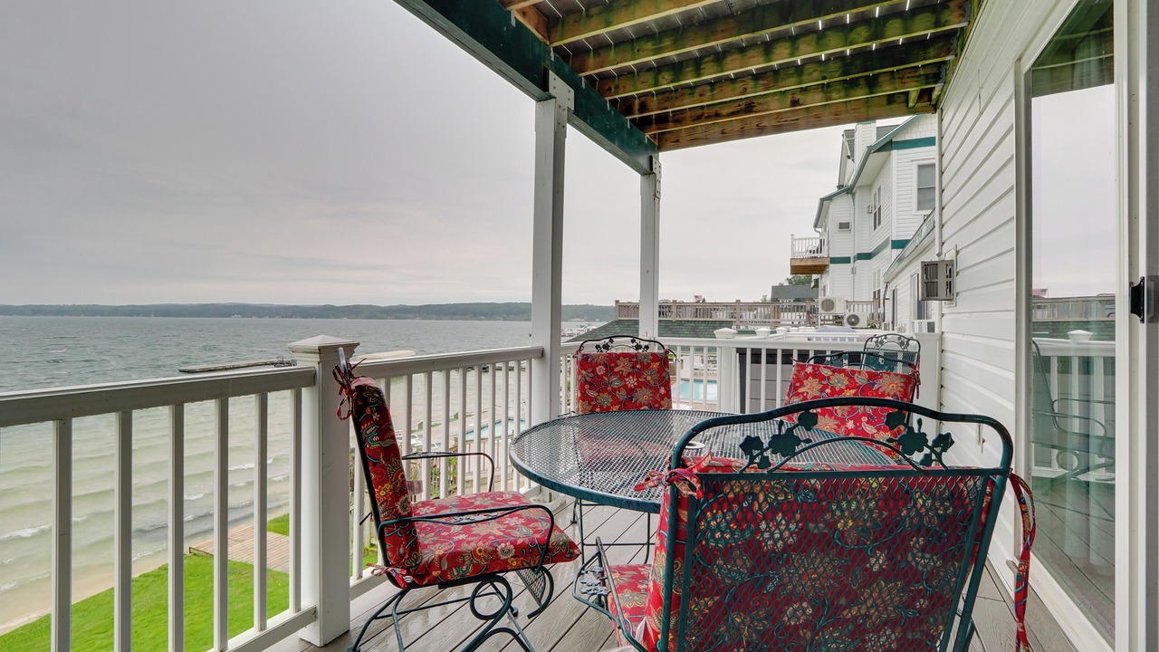 Photo of Patio Balcony in Onekama
