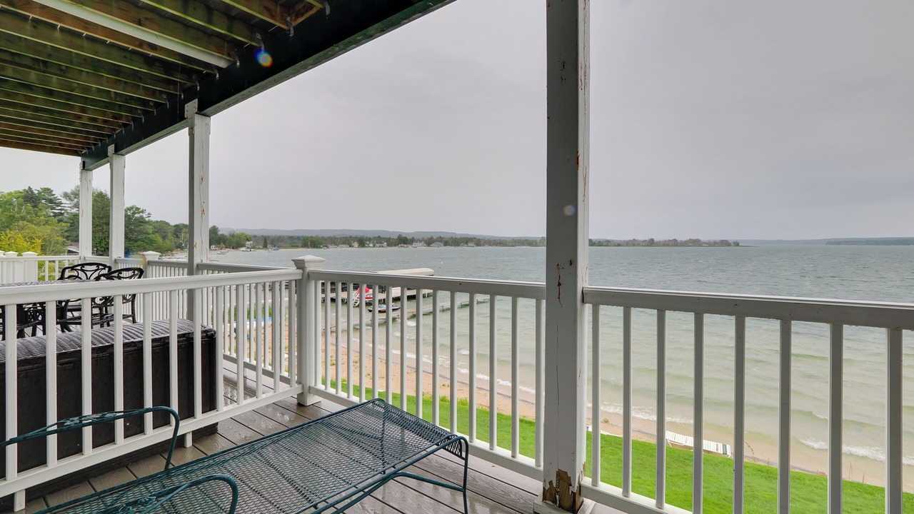 Photo of Patio Balcony in Onekama