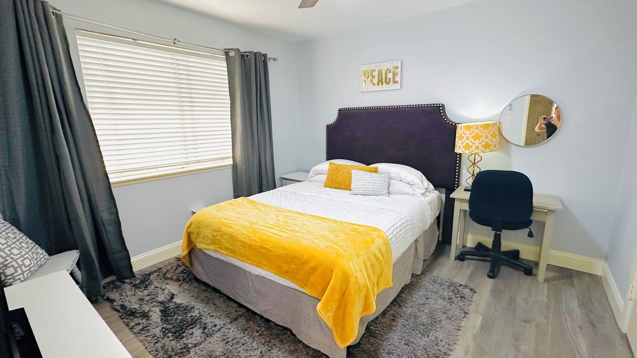 Photo of Bedroom in Carrollton
