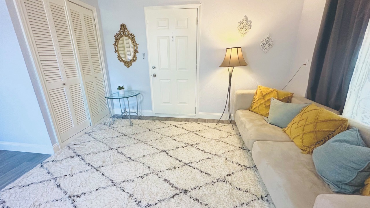 Photo of Livingroom in Carrollton