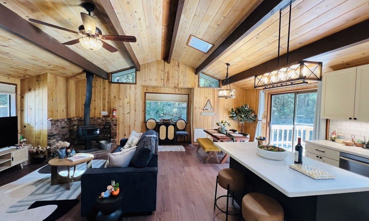 Photo of Livingroom in Coupeville