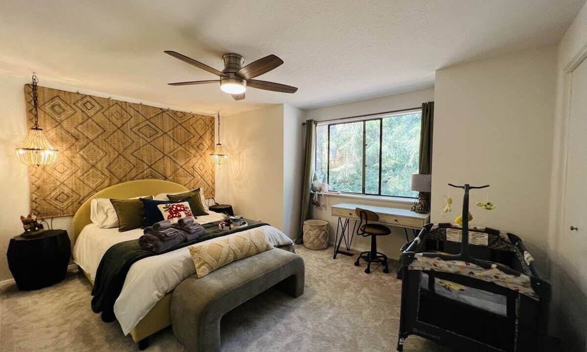 Photo of Bedroom in Coupeville