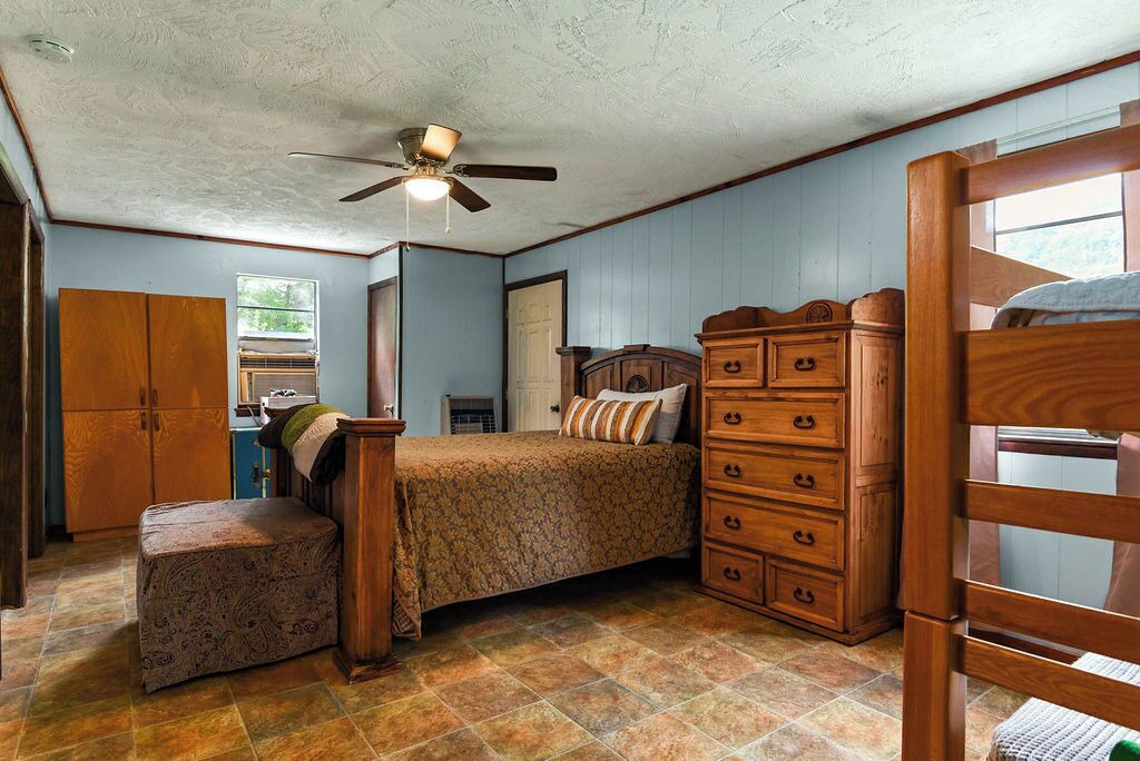 Photo of Bedroom in Deer