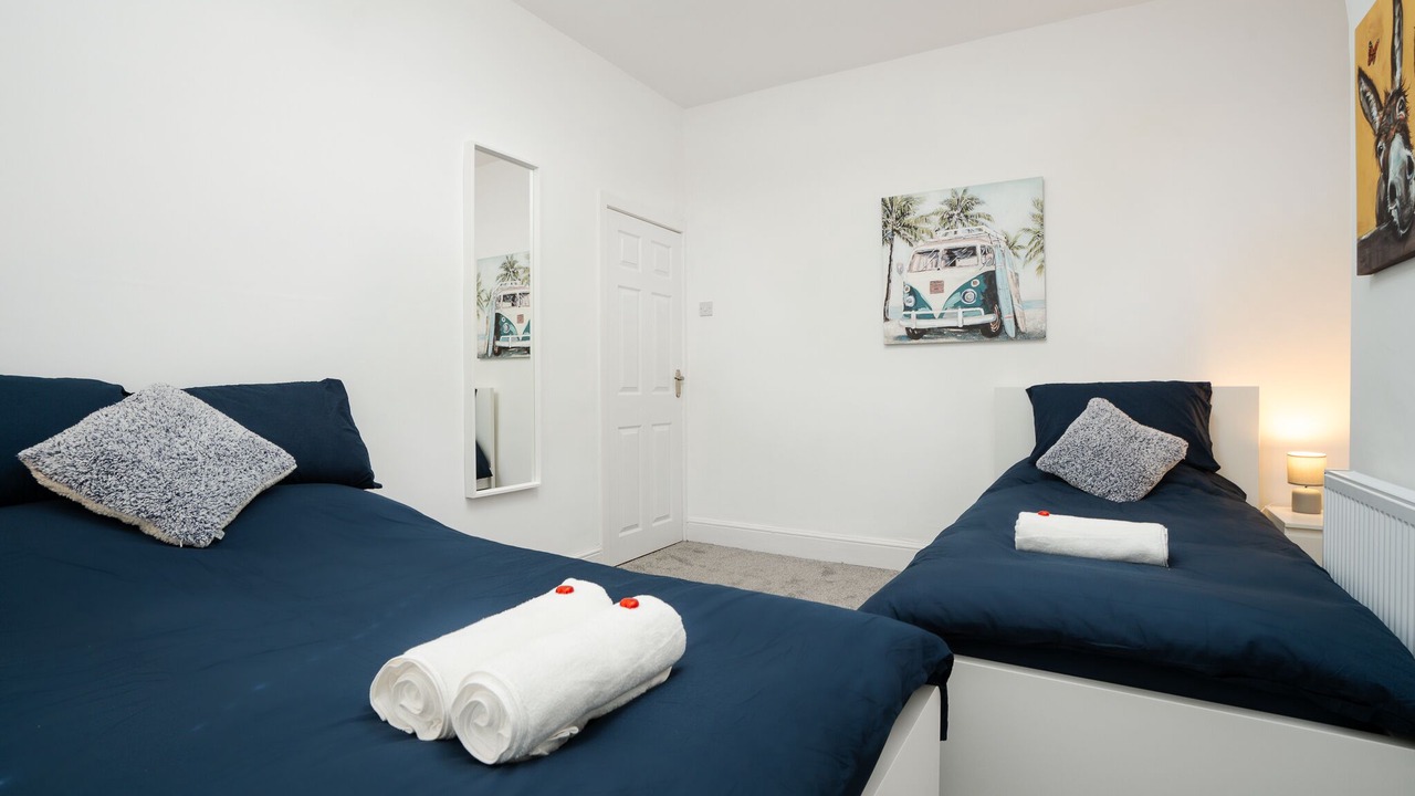 Photo of Others in Everton