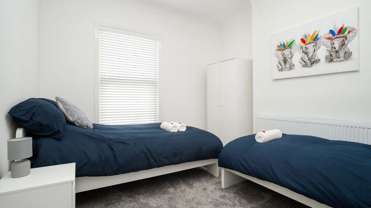 Photo of Others in Everton