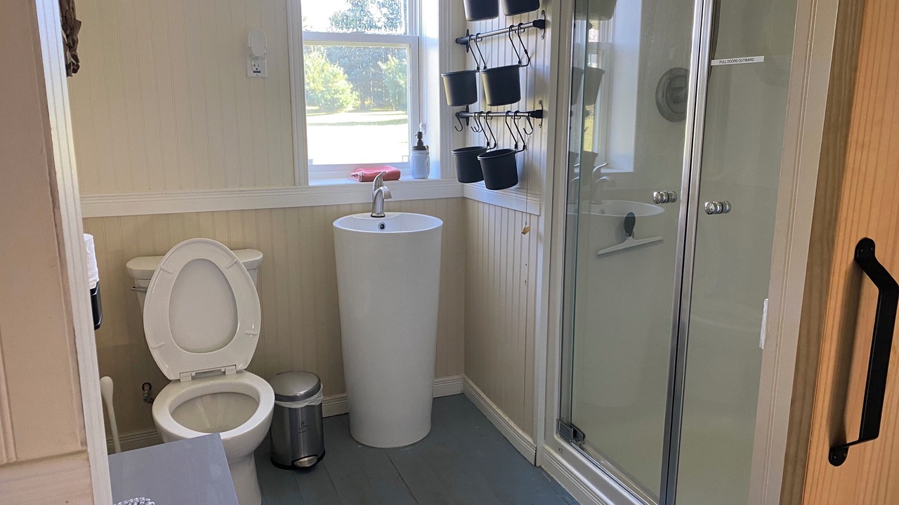 Photo of Bathroom in Guerin