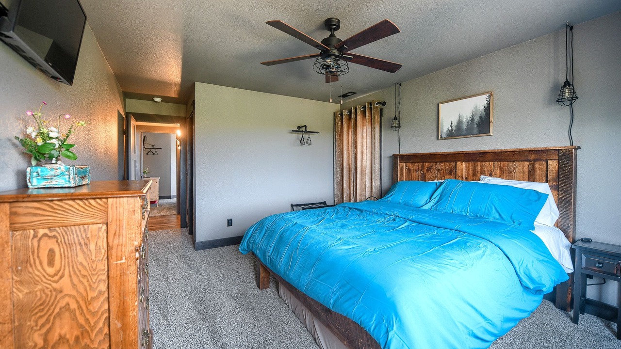Photo of Bedroom in Deadwood