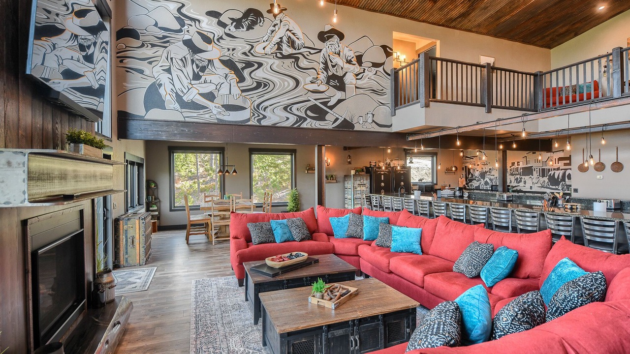 Photo of Livingroom in Deadwood