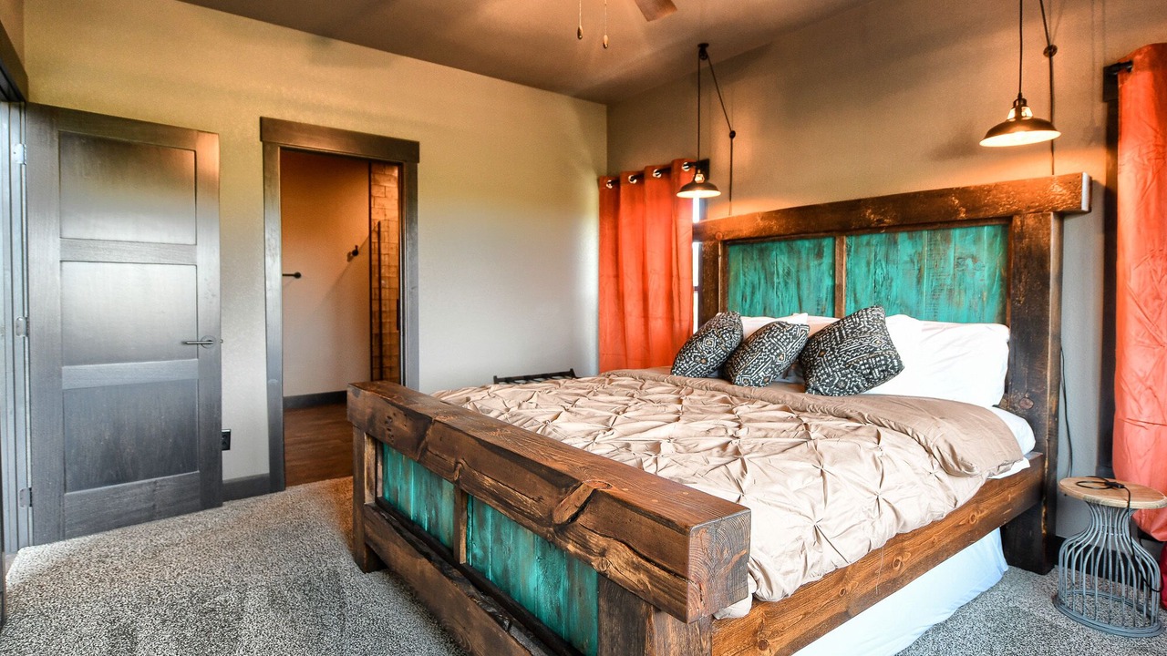 Photo of Bedroom in Deadwood