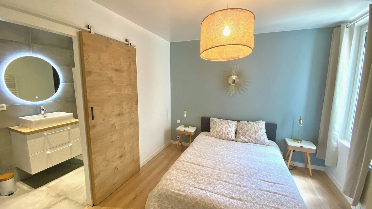 Photo of Bedroom in Sainte-Savine