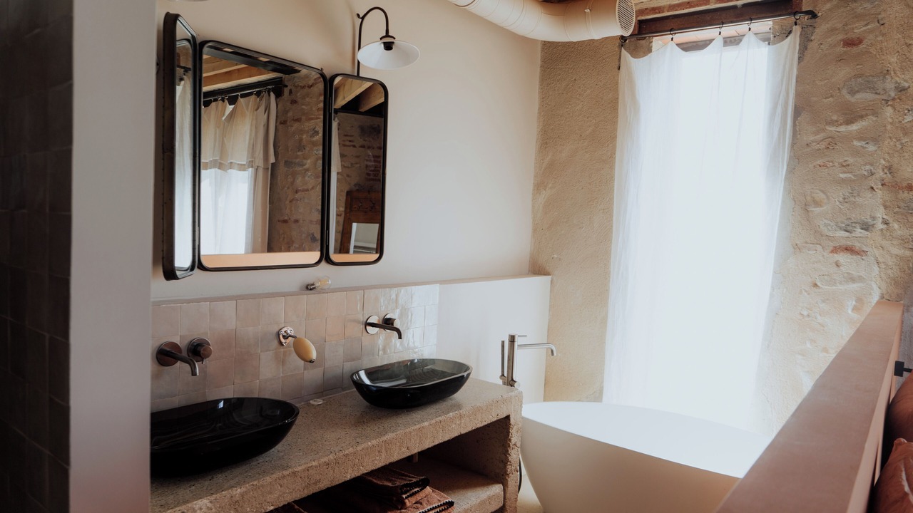 Photo of Bathroom in Palau-del-Vidre