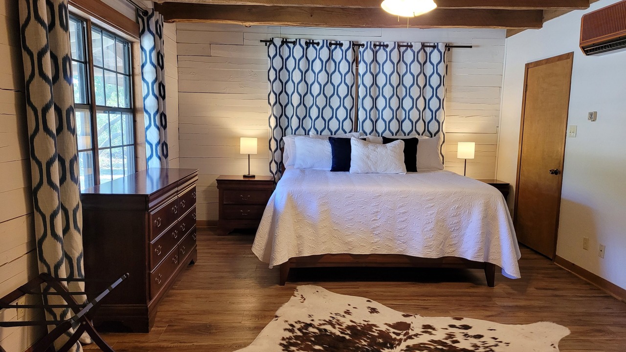 Photo of Bedroom in Utopia