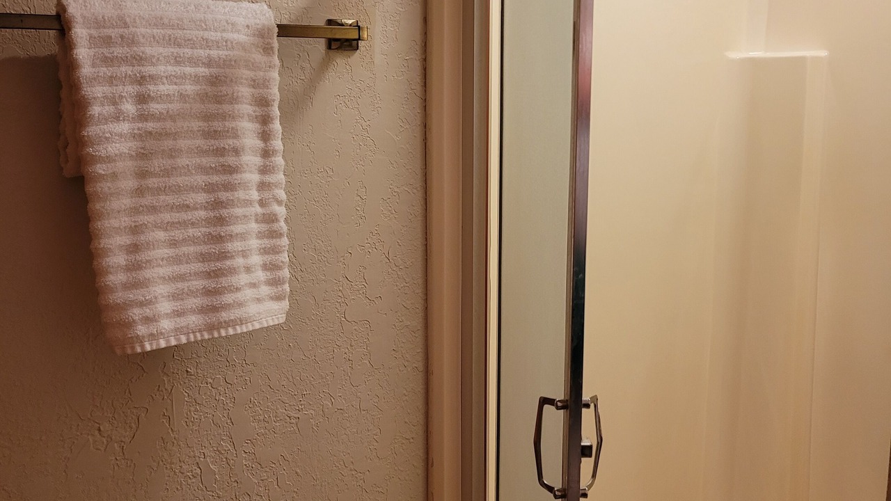 Photo of Bathroom in Utopia