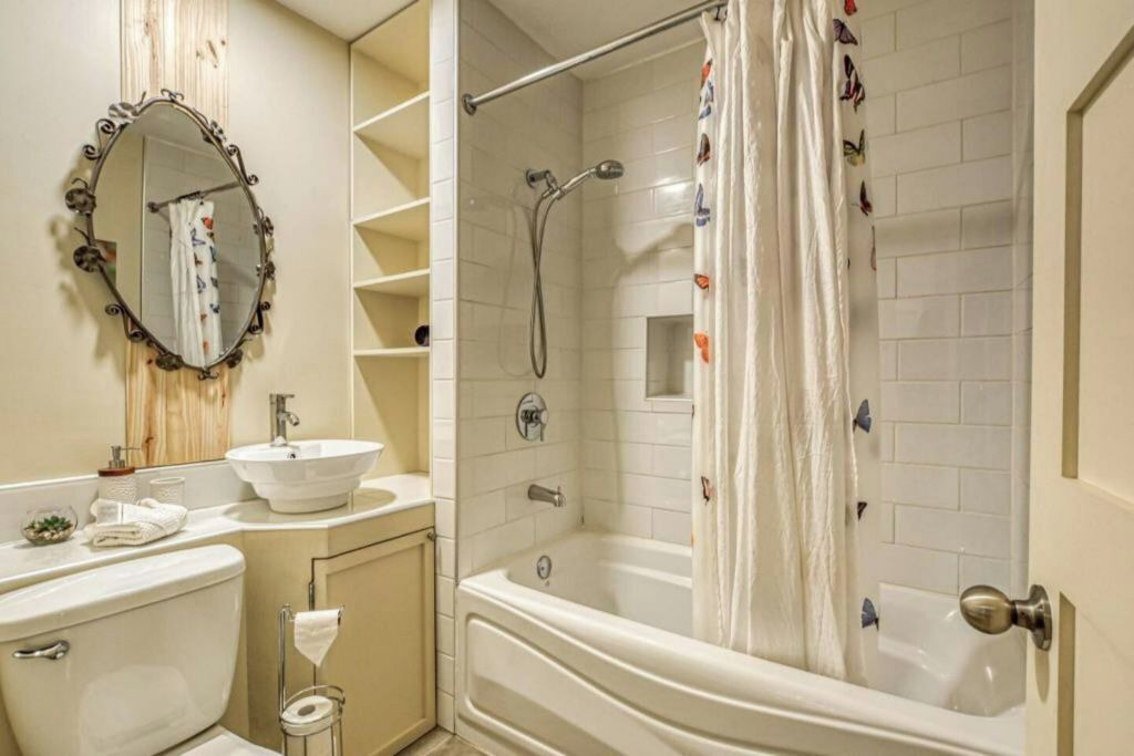Photo of Bathroom in Sainte-Agathe-des-Monts