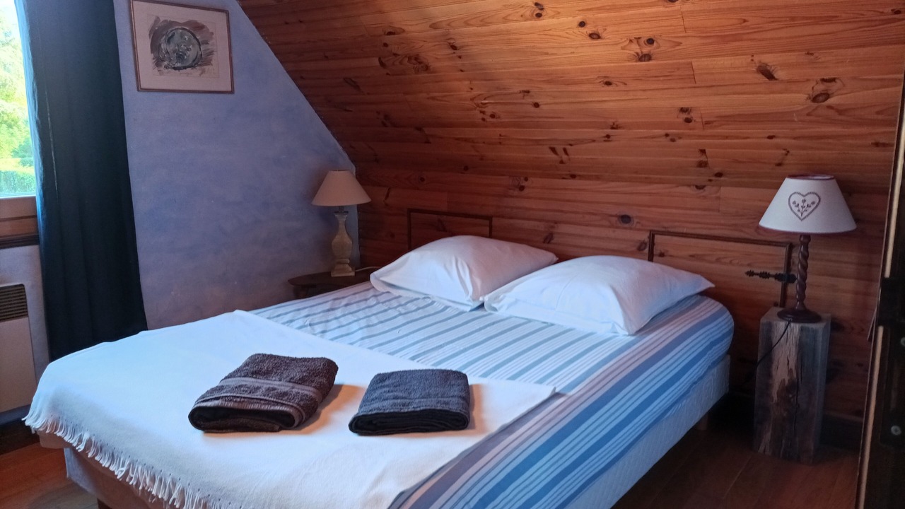 Photo of Bedroom in Saint-Gatien-des-Bois